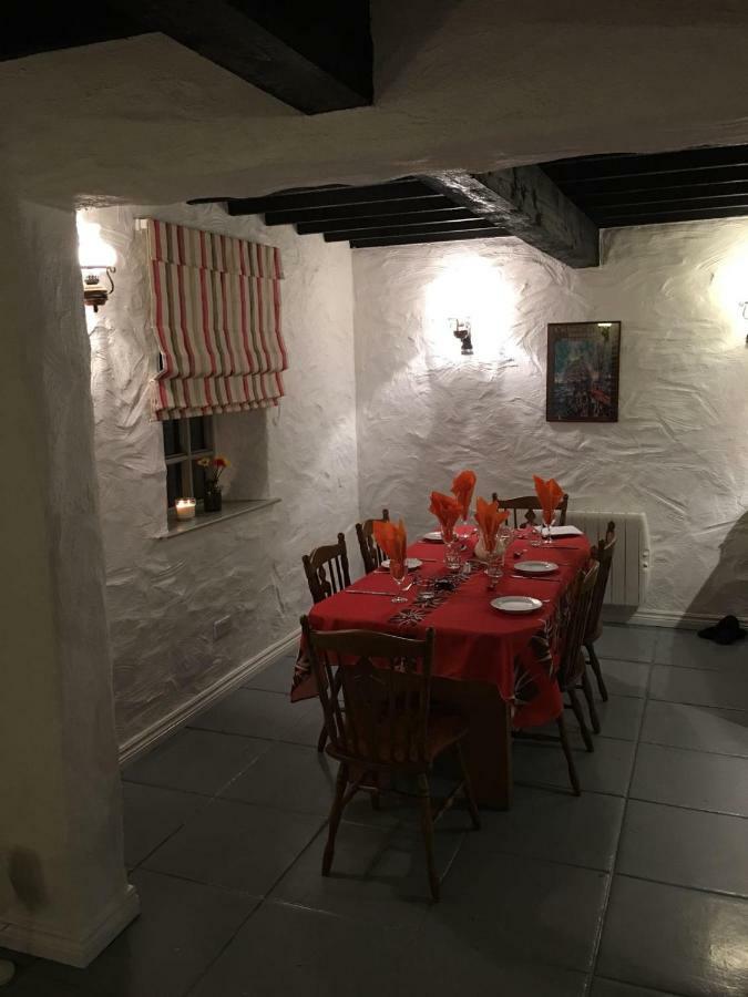 Dunguaire Thatched Cottages Galway Exterior photo